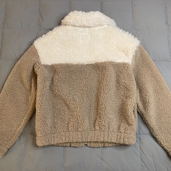 Abercrombie & Fitch Cream Taupe Colorblock Zip Up Sherpa Jacket - Picture 4 of 14